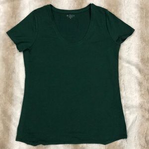 Athleta forest green shirt
